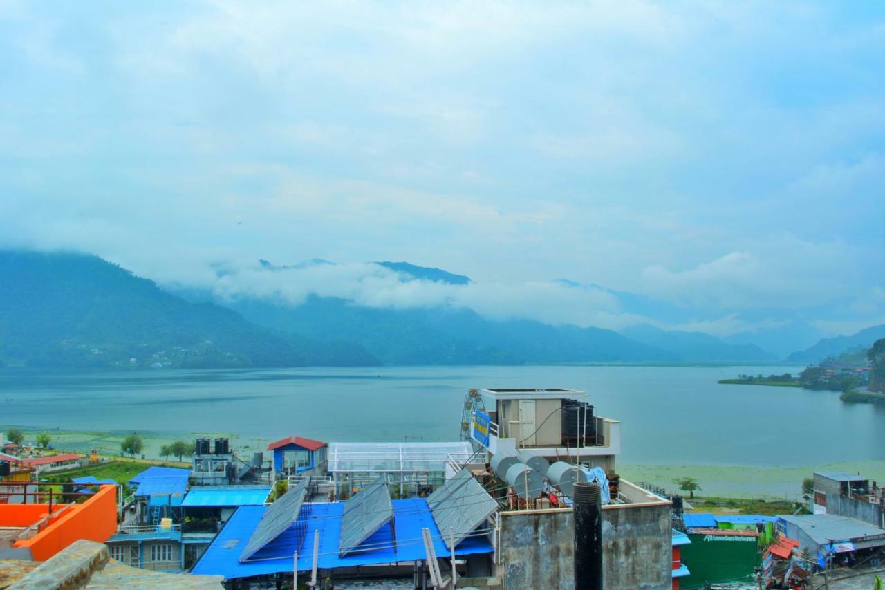 Hotel Direction Pokhara Buitenkant foto